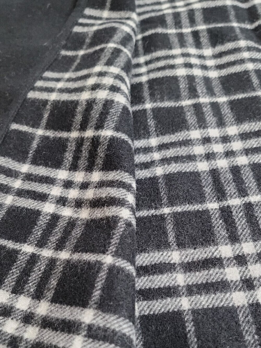Burberry Reversible Cashmere Check Cape Poncho Black White Fringe One Size - Picture 2 of 4